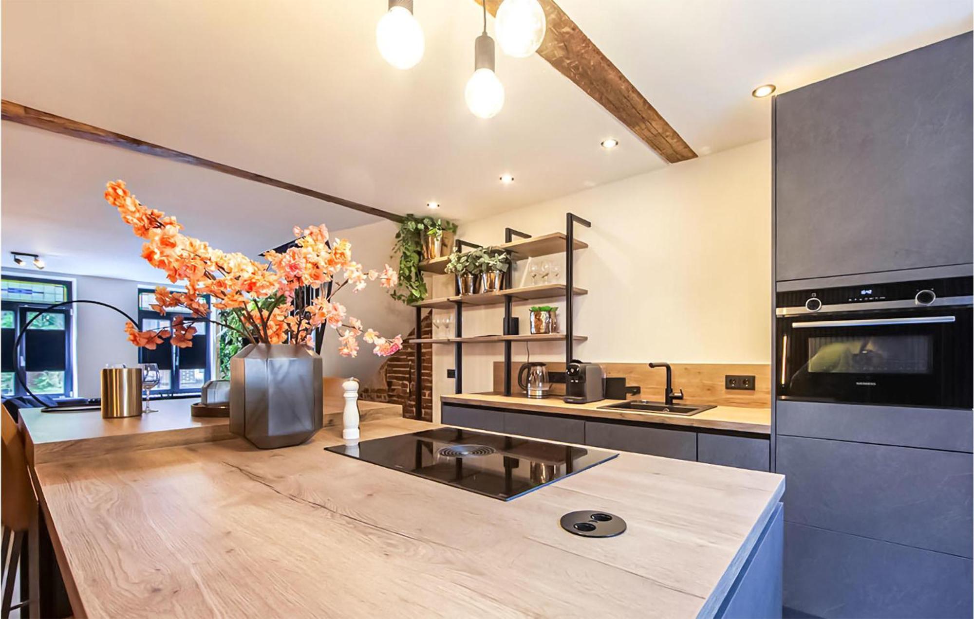 Gorgeous Home In Roermond With Kitchen Екстер'єр фото